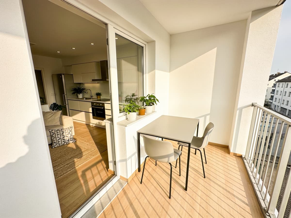Helle, moderne Mietwohnung mit Balkon und Tageslicht, bezugsfertig
